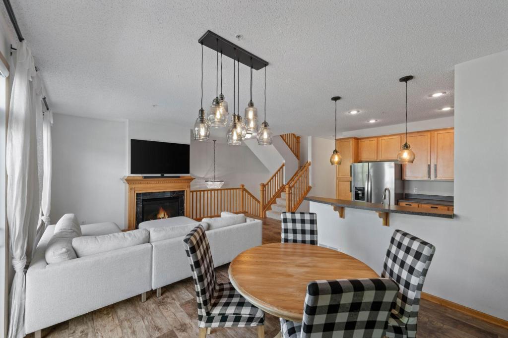 Photo of 15593 Early Bird Cir CIR #307, Apple Valley, MN 55124 (MLS # 7162177)