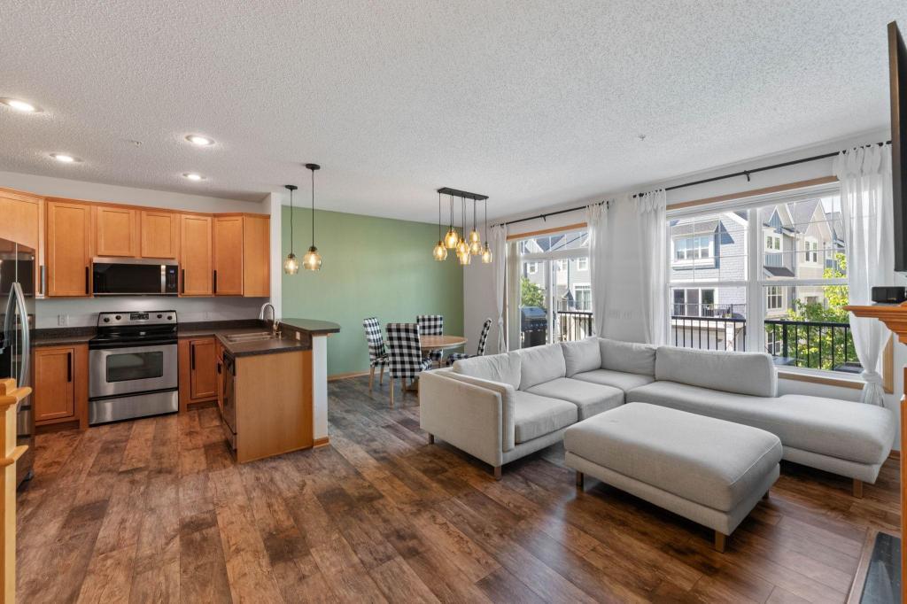 Photo of 15593 Early Bird Cir CIR #307, Apple Valley, MN 55124 (MLS # 7162177)