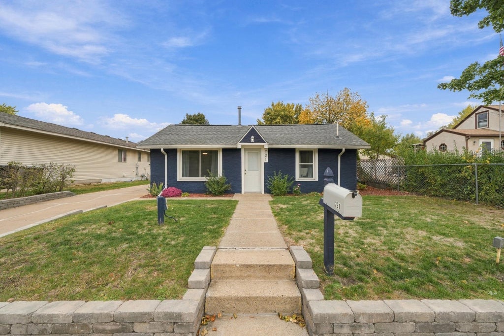 Photo of 721 Bob Ehlen Drive, Anoka, MN 55303 (MLS # 7157768)