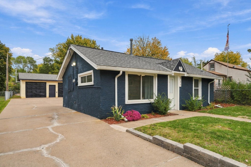 Photo of 721 Bob Ehlen Drive, Anoka, MN 55303 (MLS # 7157768)