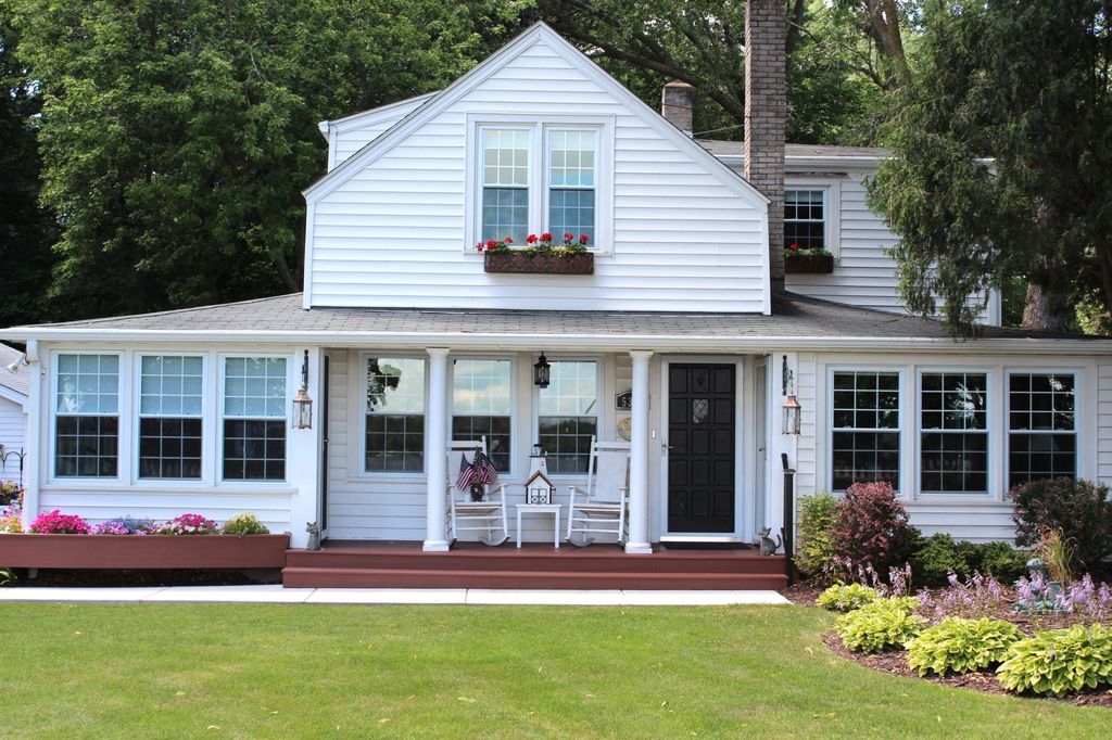 Photo of 5325 W Bald Eagle Boulevard, White Bear Twp, MN 55110 (MLS # 7022880)