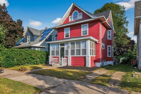 853 Iglehart Avenue Saint Paul MN 55104