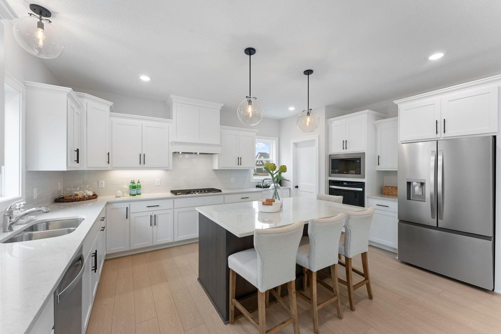 Photo of 7682 22nd Avenue E, Shakopee, MN 55379 (MLS # 7034956)