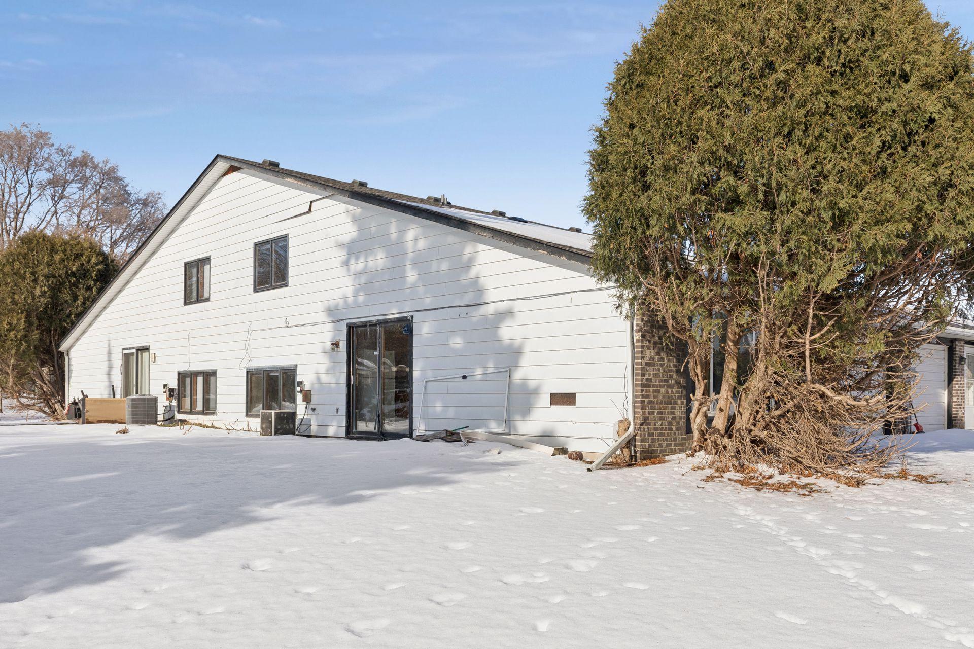 14349 Hemlock Court S