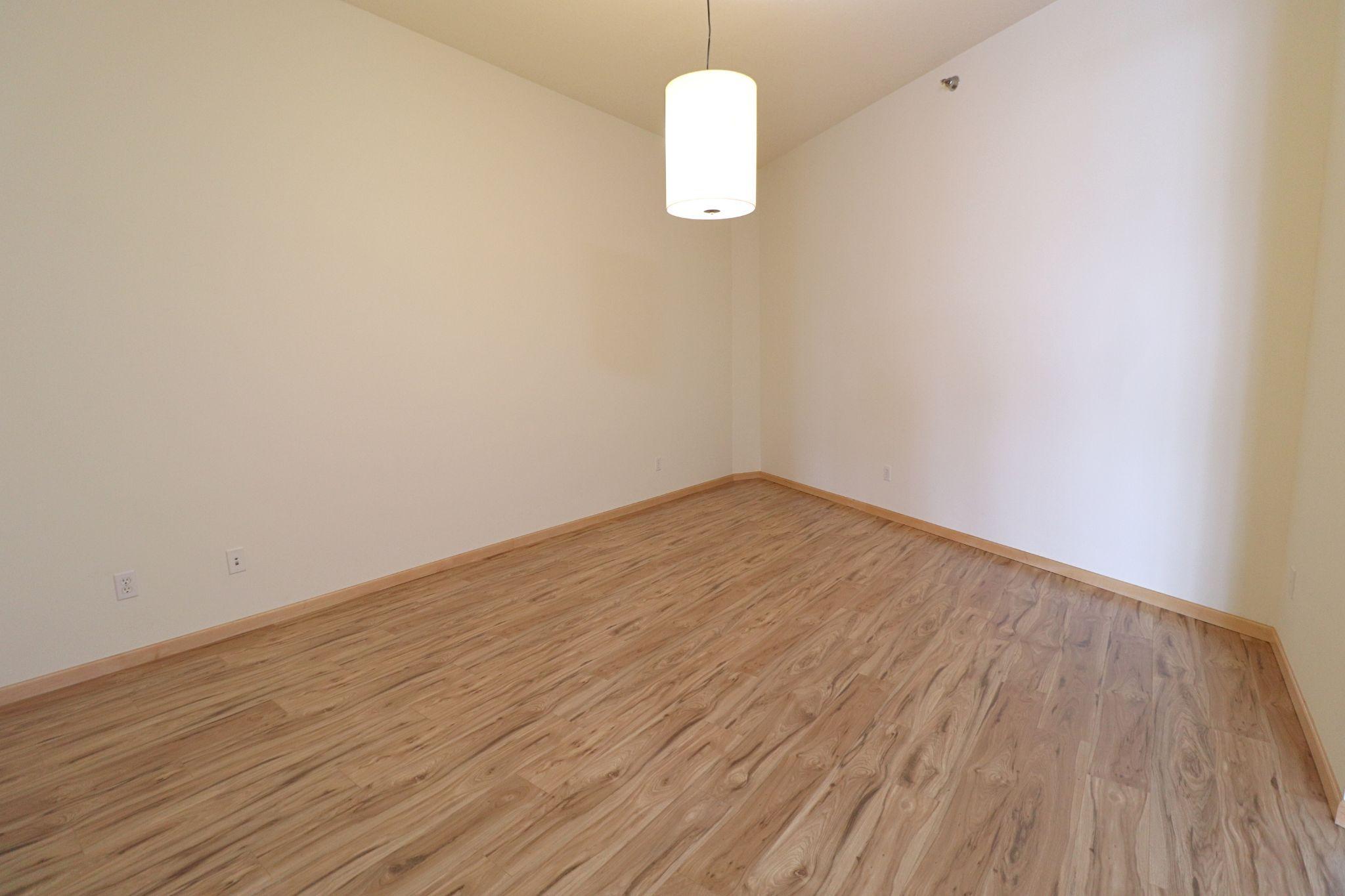 2650 University Avenue W 320