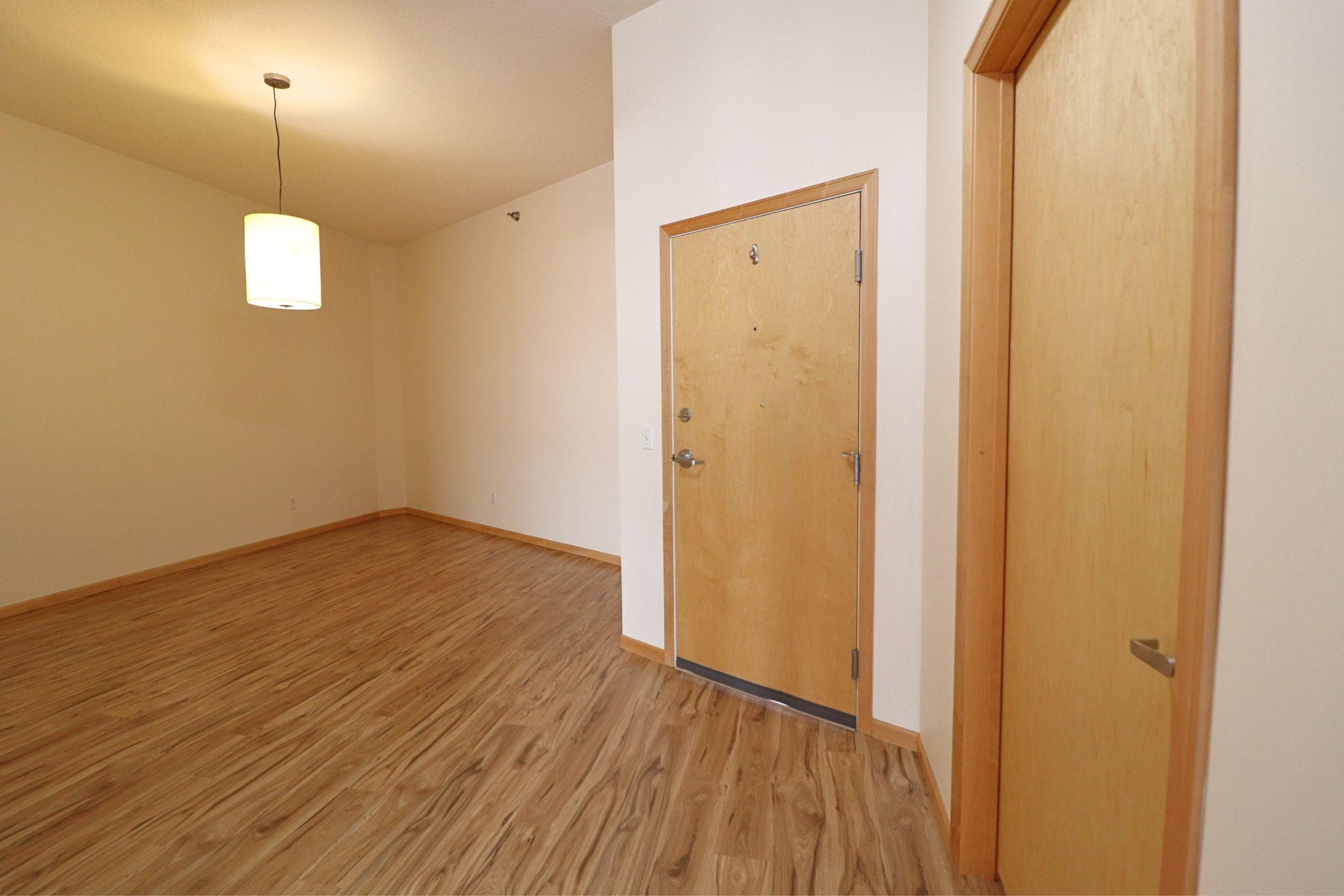 2650 University Avenue W 320