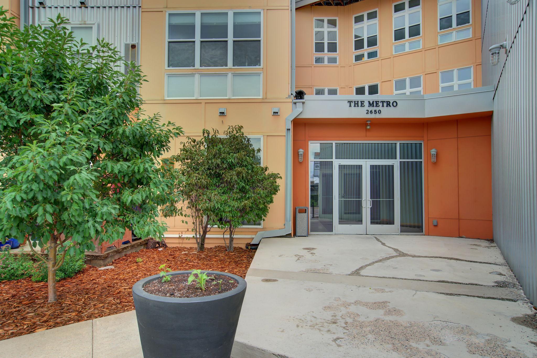 2650 University Avenue W 320