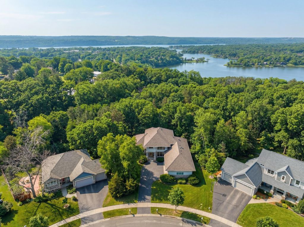 Photo of 1113 Juniper Way, Hudson, WI 54016 (MLS # 7025339)