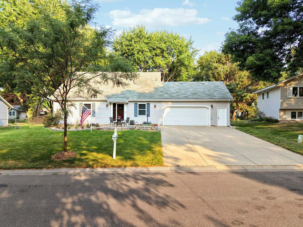 Photo of 6962 Ideal Avenue S, Cottage Grove, MN 55016 (MLS # 7127311)