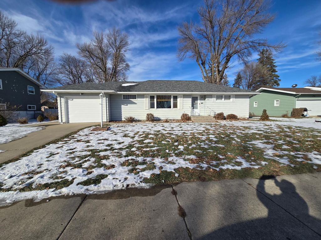 Photo of 1312 S State Street, Fairmont, MN 56031 (MLS # 7001813)