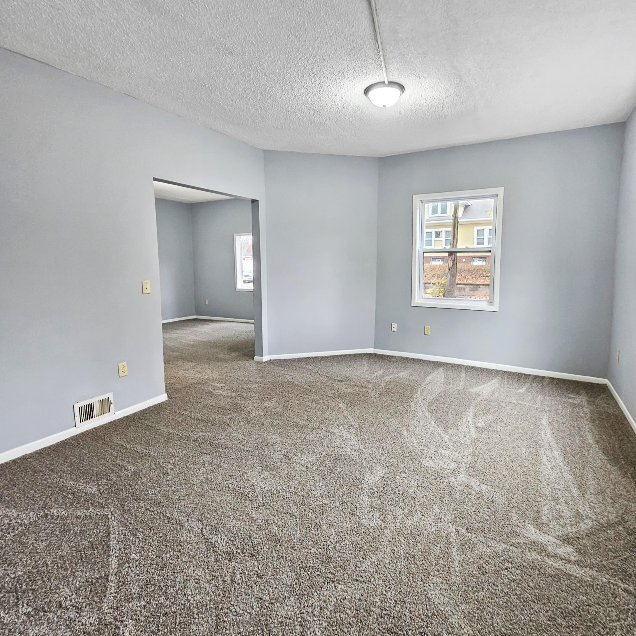 3253 Humboldt Avenue N