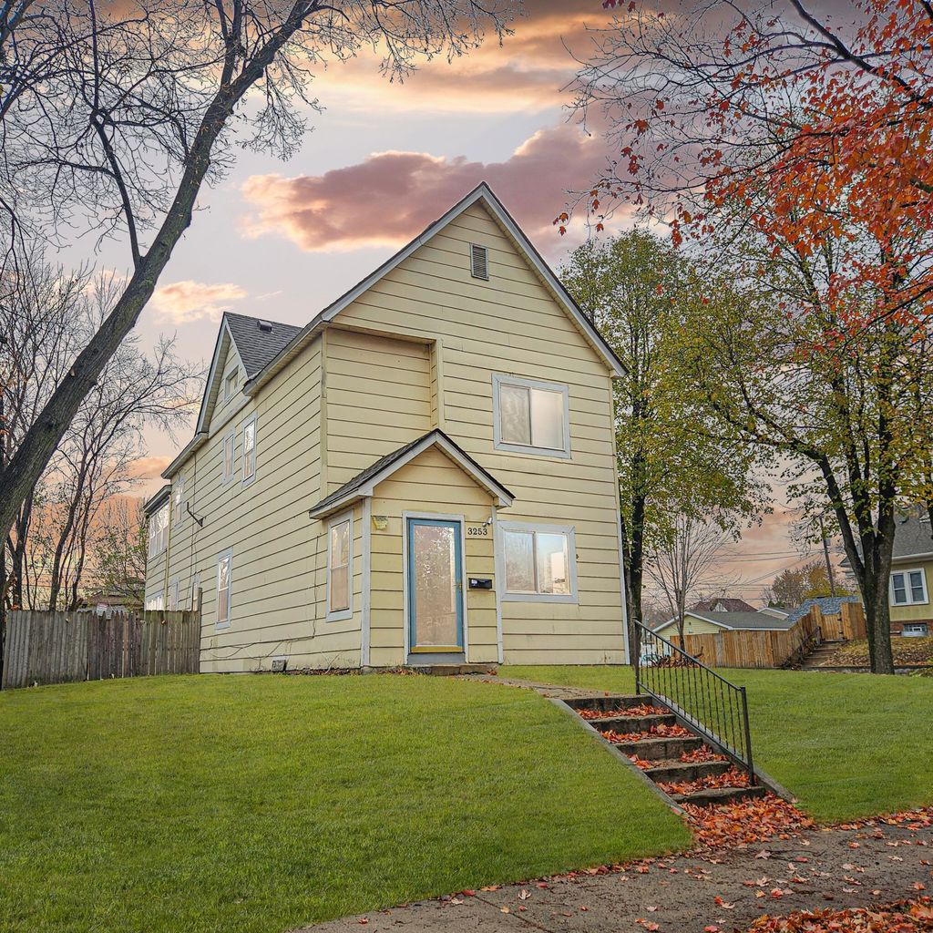 Photo of 3253 Humboldt Avenue N, Minneapolis, MN 55412 (MLS # 6824382)