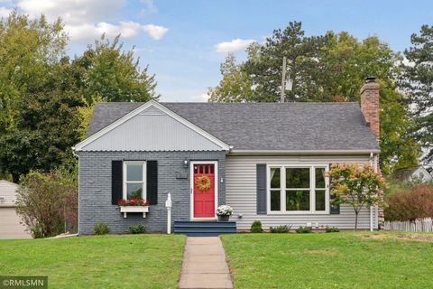 Photo of 118 Ridgewood Drive, Hopkins, MN 55343 (MLS # 6806308)