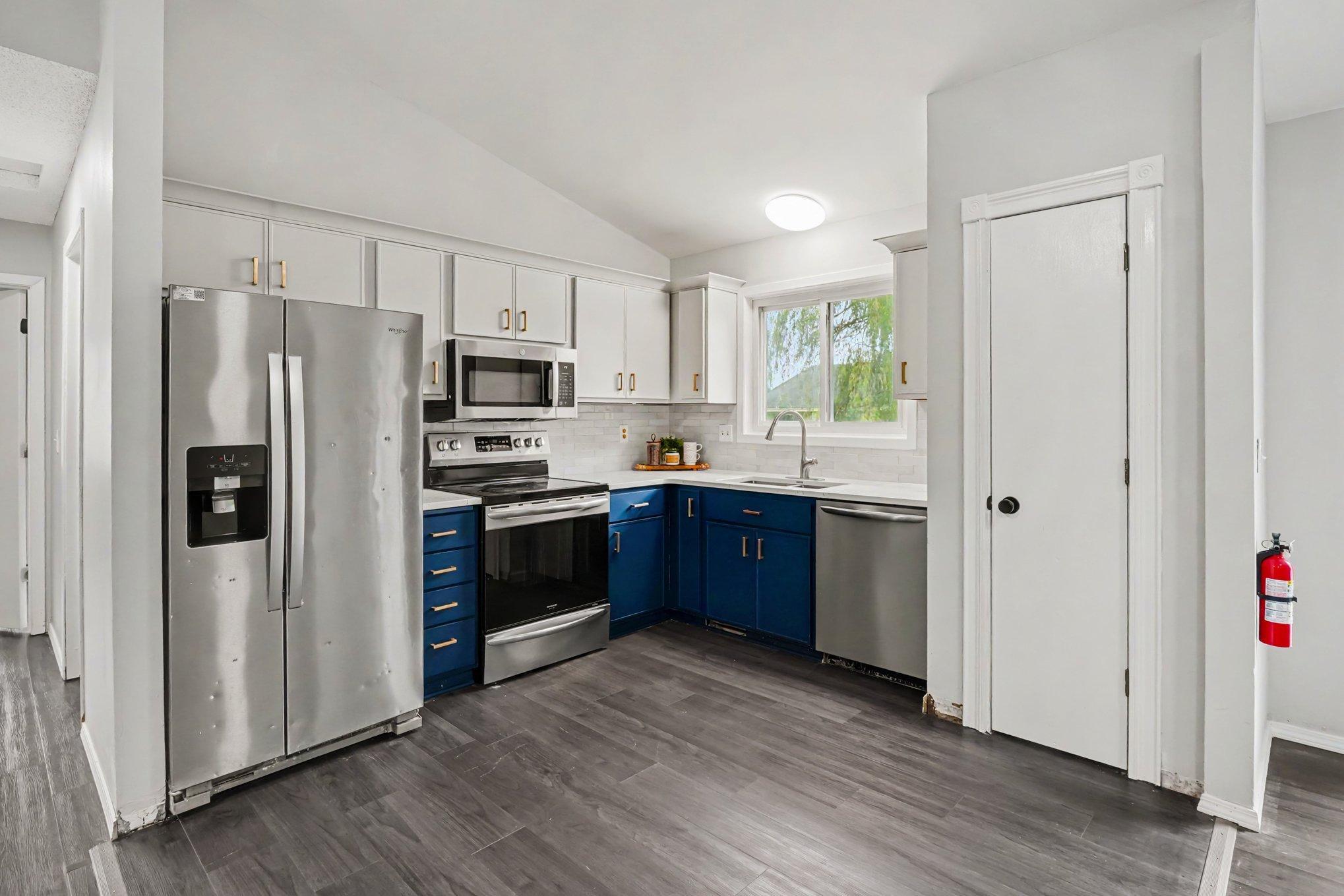 4449 W 144th Street