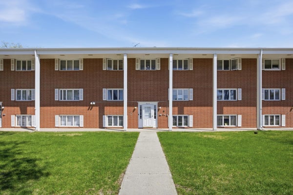 809 6TH AVE N # C14, FARGO, ND 58102 - Image ae0053079e771e818ef8fa16c60d2f4e/2924872140