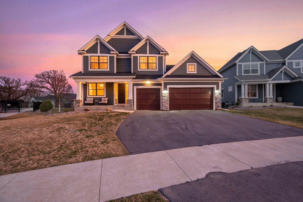 Photo of 4237 Arbor Bay, Woodbury, MN 55129 (MLS # 7051082)