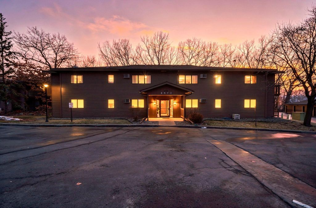 Photo of 4870 Babcock Trail #333, Inver Grove Heights, MN 55077 (MLS # 7031403)