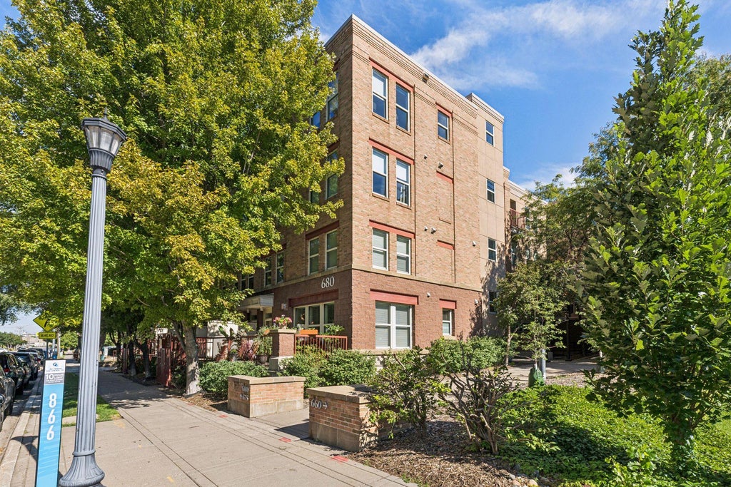 Photo of 680 N 2nd Street #401, Minneapolis, MN 55401 (MLS # 7143490)