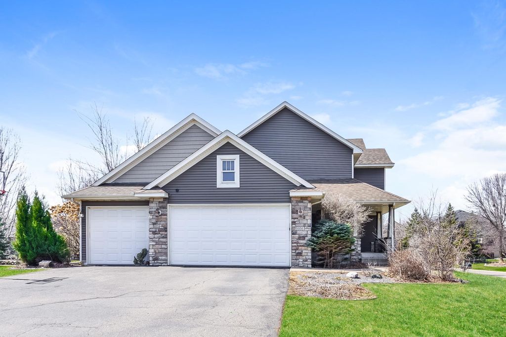 Photo of 606 Lincoln Drive NE, Saint Michael, MN 55376 (MLS # 7009479)