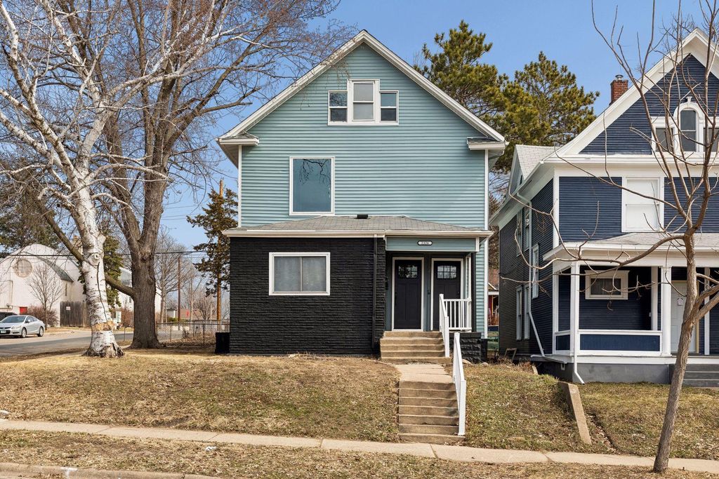 Photo of 2326 Bryant Avenue N, Minneapolis, MN 55411 (MLS # 7064193)