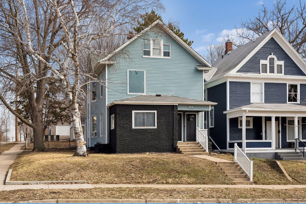 Photo of 2326 Bryant Avenue N, Minneapolis, MN 55411 (MLS # 7064193)