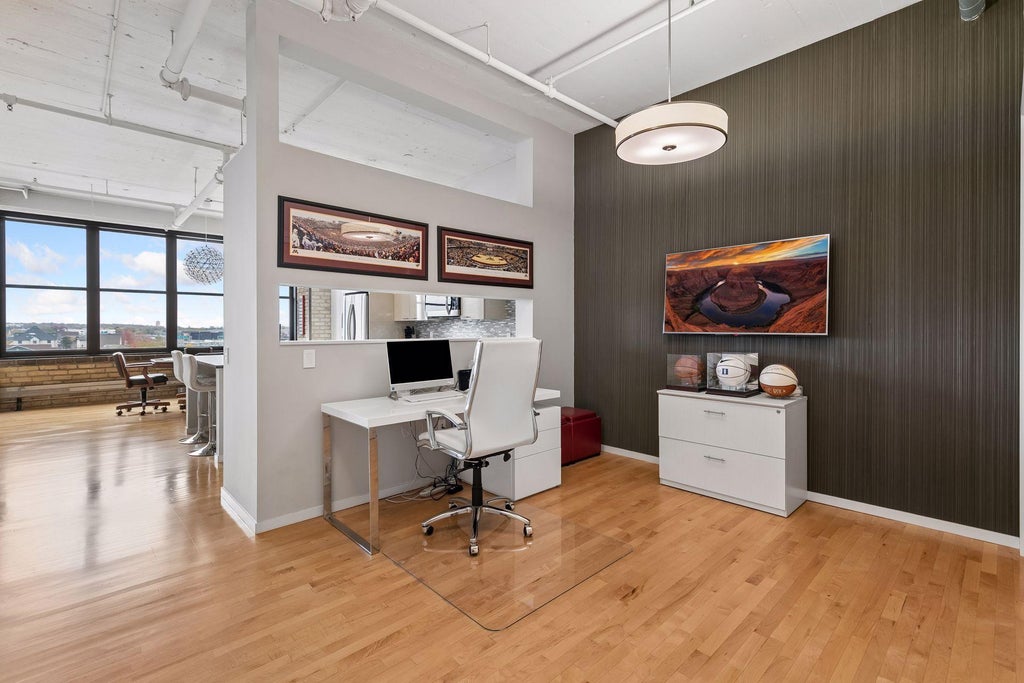 Photo of 290 Market Street #502, Minneapolis, MN 55405 (MLS # 7165358)