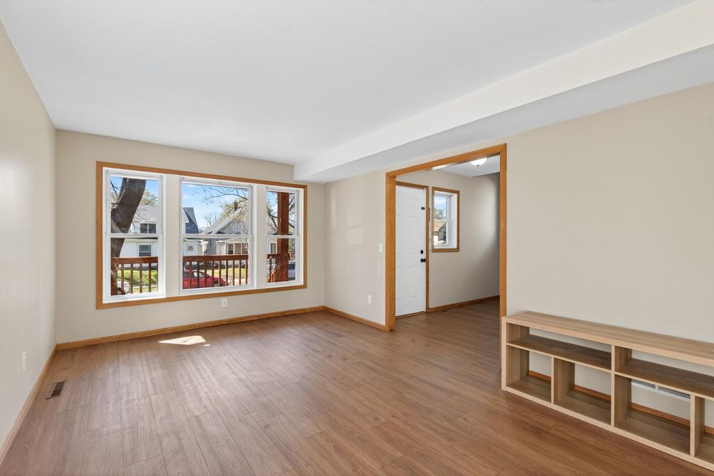 Photo of 1348 Sheridan Avenue N, Minneapolis, MN 55411 (MLS # 7035839)