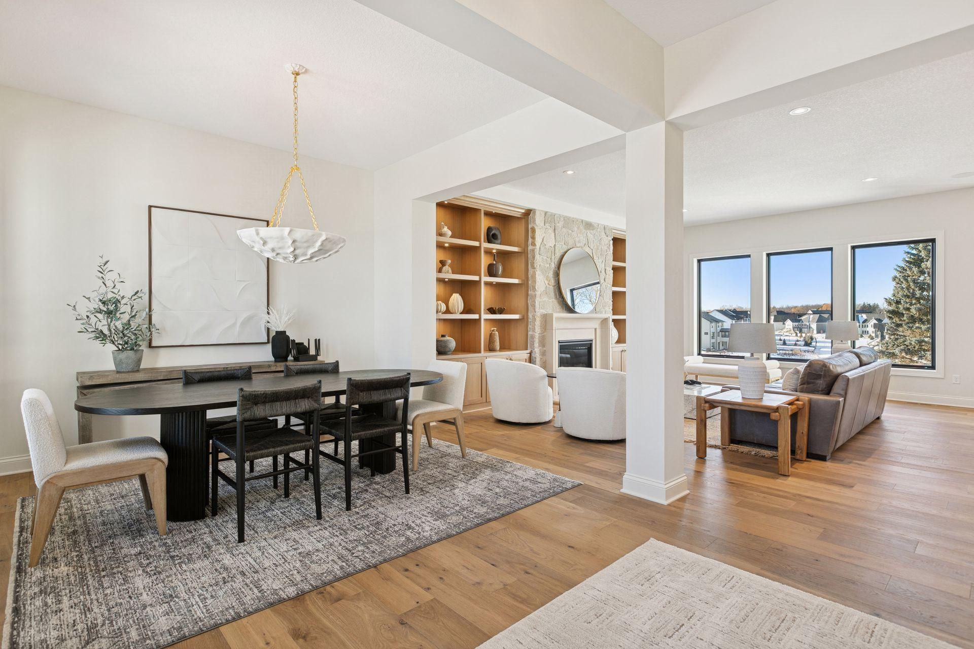 4715 Comstock Lane N