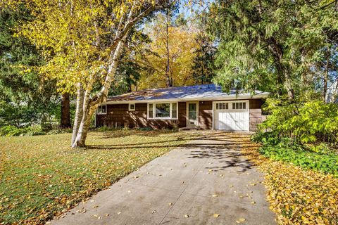 1953 Tatum Street Roseville MN 55113