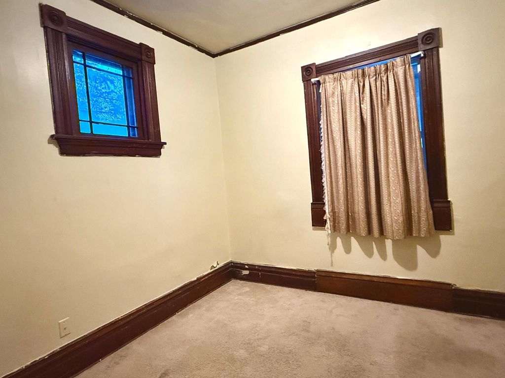 Photo of 1034 Reaney Avenue, Saint Paul, MN 55106 (MLS # 7002704)