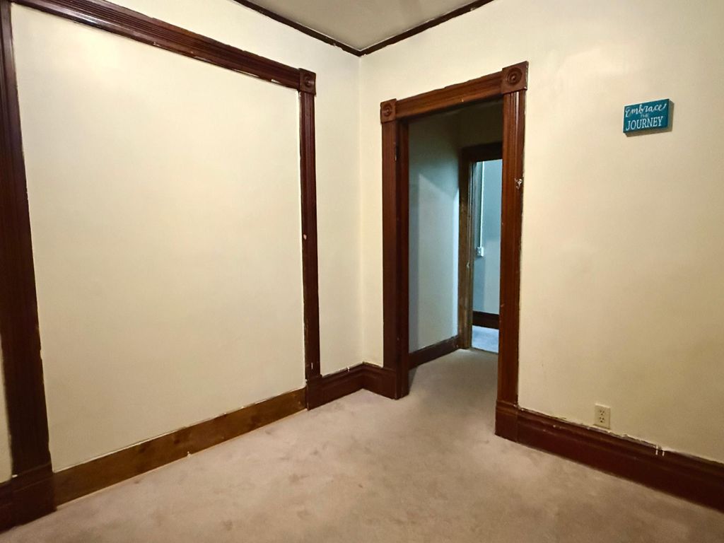 Photo of 1034 Reaney Avenue, Saint Paul, MN 55106 (MLS # 7002704)