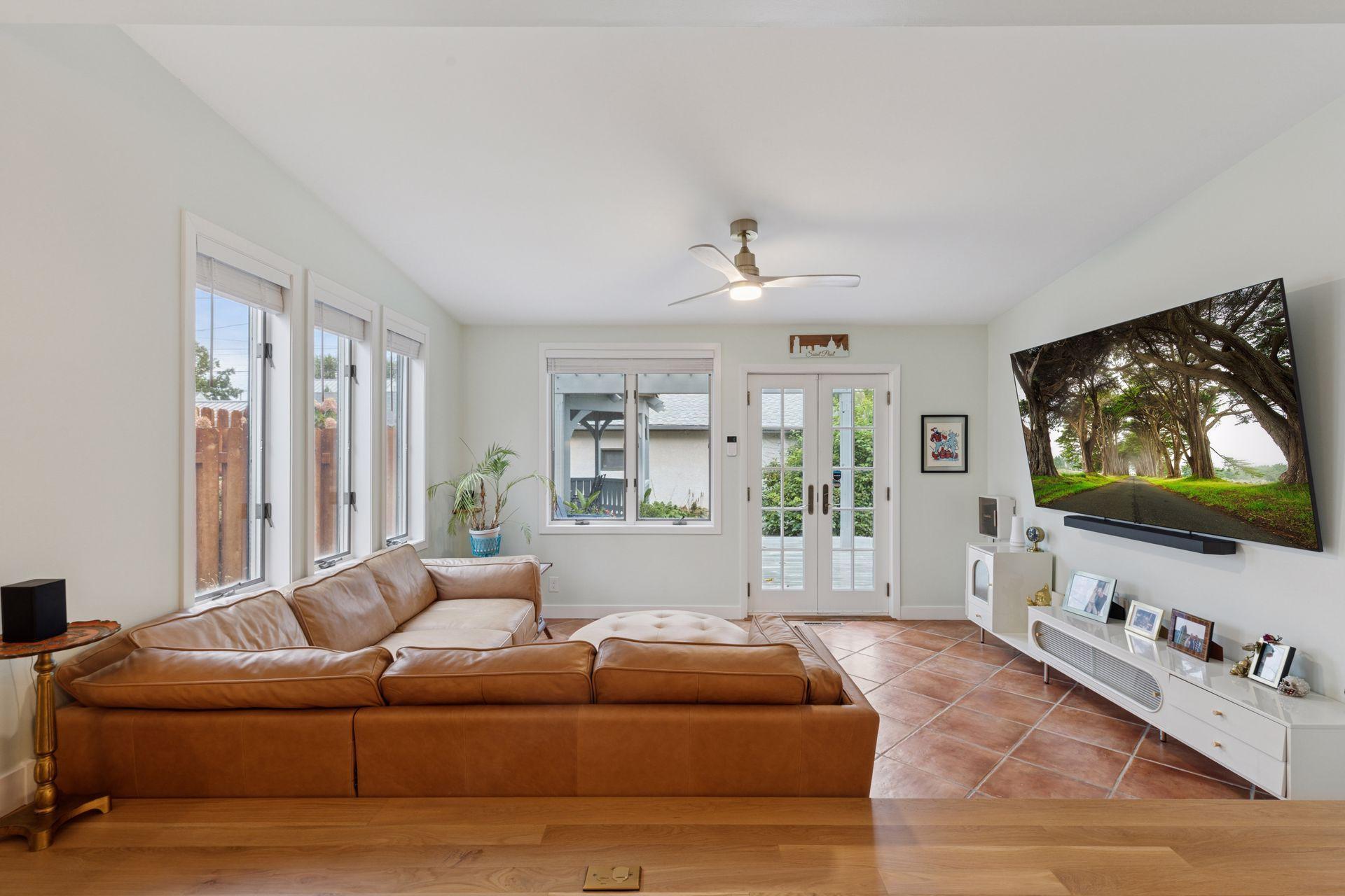 1846 Saunders Avenue