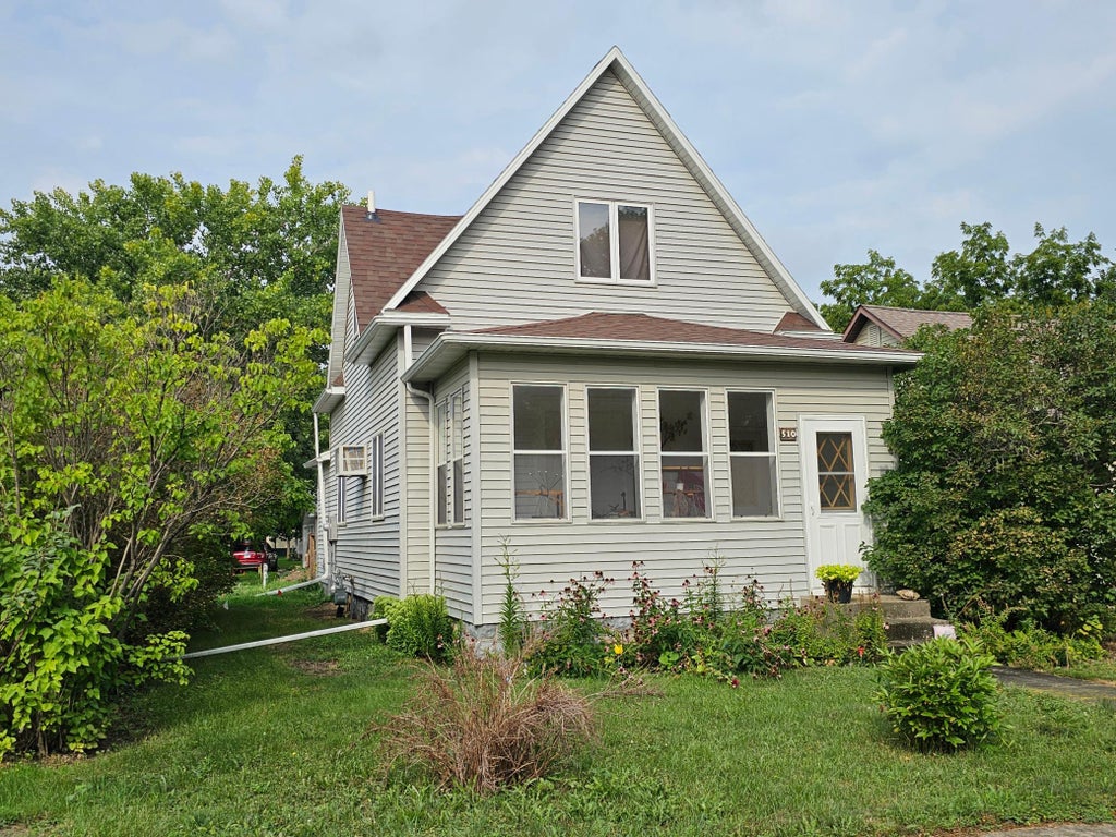 Photo of 510 S Main Street, Lamberton, MN 56152 (MLS # 7127040)