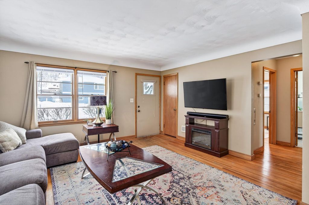 Photo of 749 8th Avenue S, South Saint Paul, MN 55075 (MLS # 7022314)