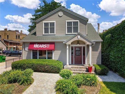 11 10th Avenue S Hopkins MN 55343