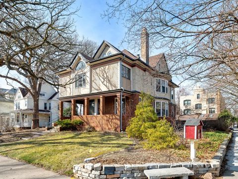 623 Lincoln Avenue Saint Paul MN 55105