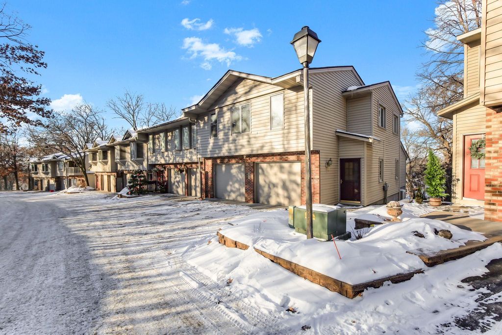 Photo of 51 Garden Drive, Burnsville, MN 55337 (MLS # 7013645)