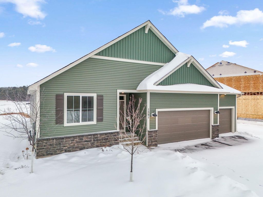 Photo of 1561 Creekwood Dr Dr, New Richmond, WI 54017 (MLS # 7013562)