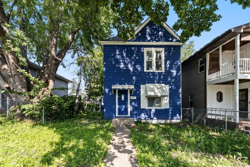 Photo of 3114 Russell Avenue N, Minneapolis, MN 55411 (MLS # 6739716)