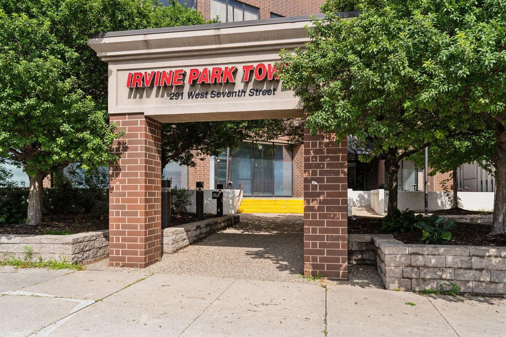Photo of 291 7th Street W #1604, Saint Paul, MN 55102 (MLS # 7109930)