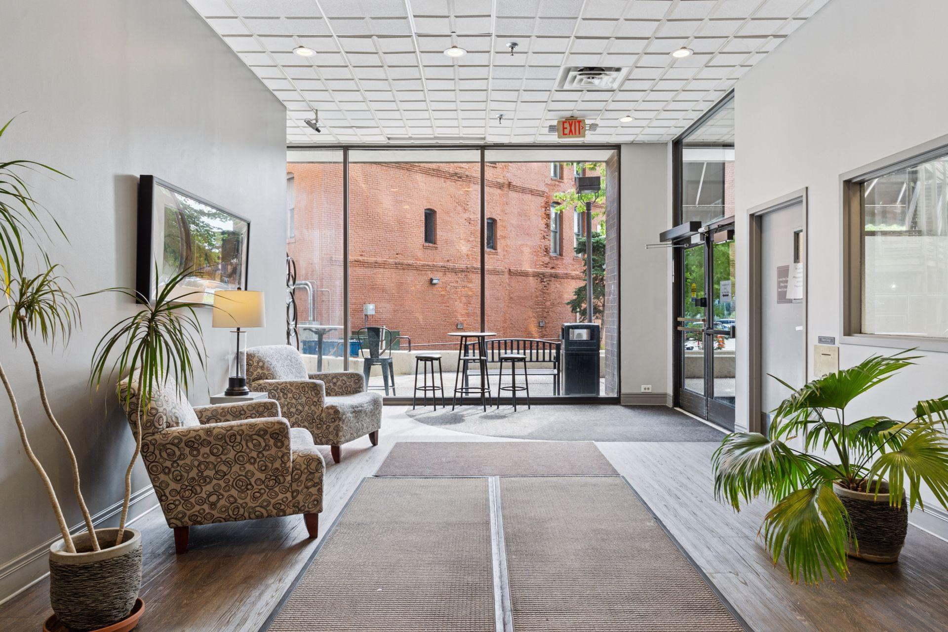 291 7th Street W 1604