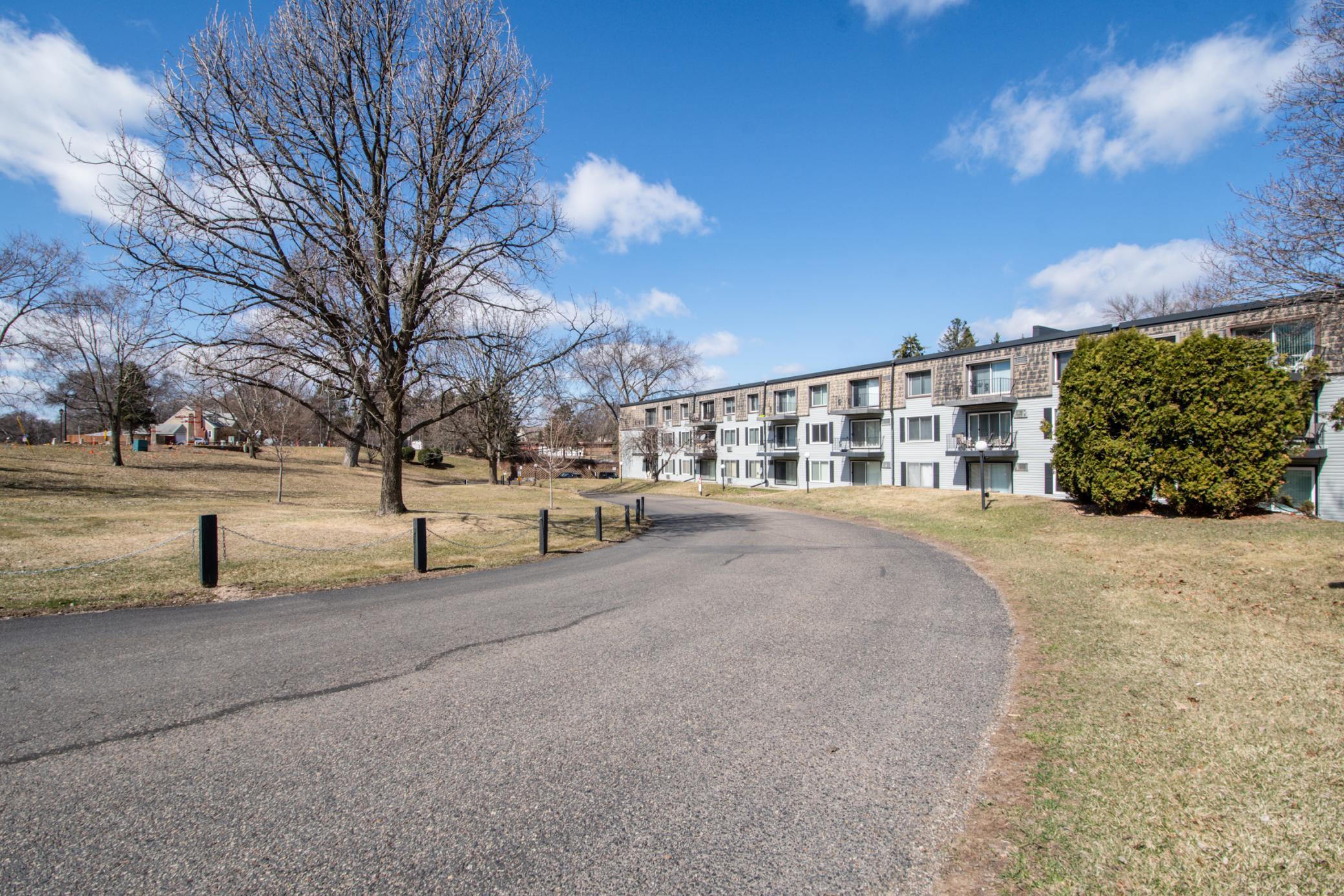 181 Little Canada Road E 115