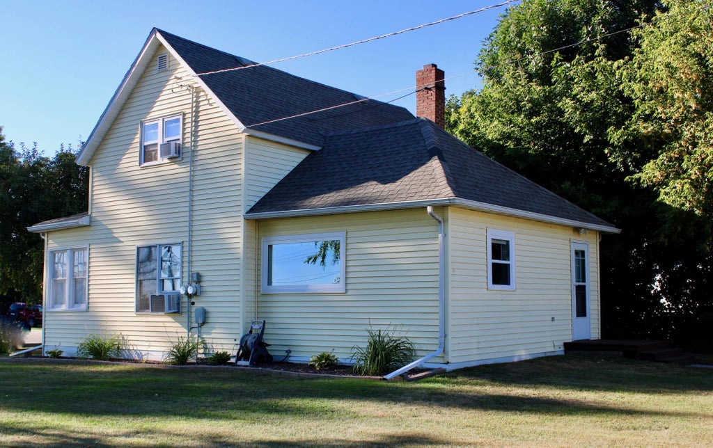 Photo of 105 Hamilton Avenue NE, Red Lake Falls, MN 56750 (MLS # 7139927)