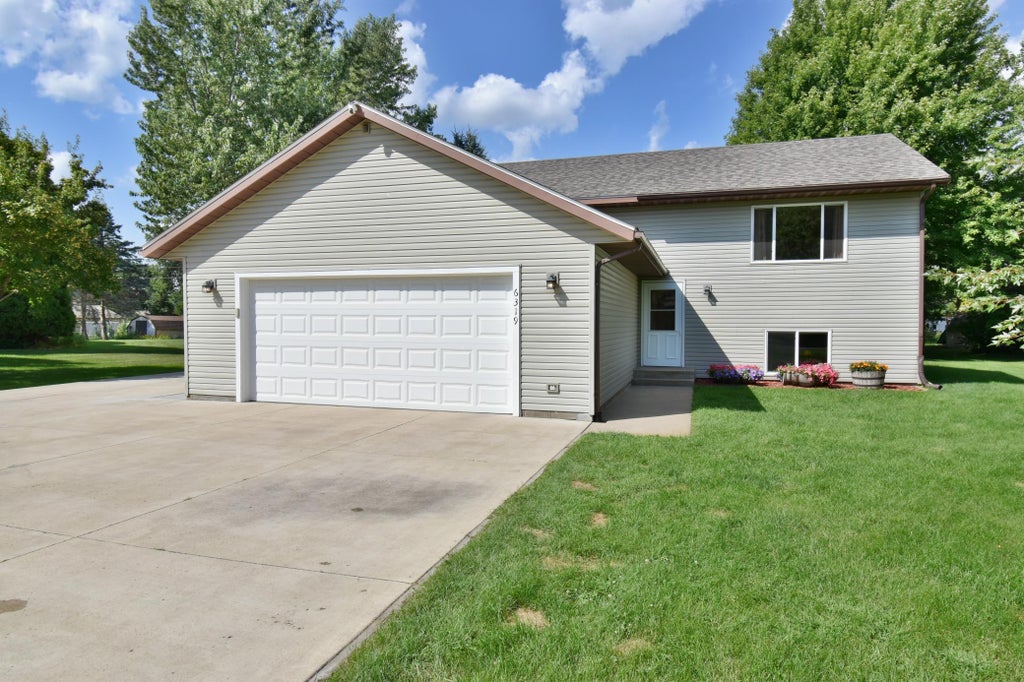 Photo of 6319 Laurel Road, Saint Cloud, MN 56303 (MLS # 7133578)