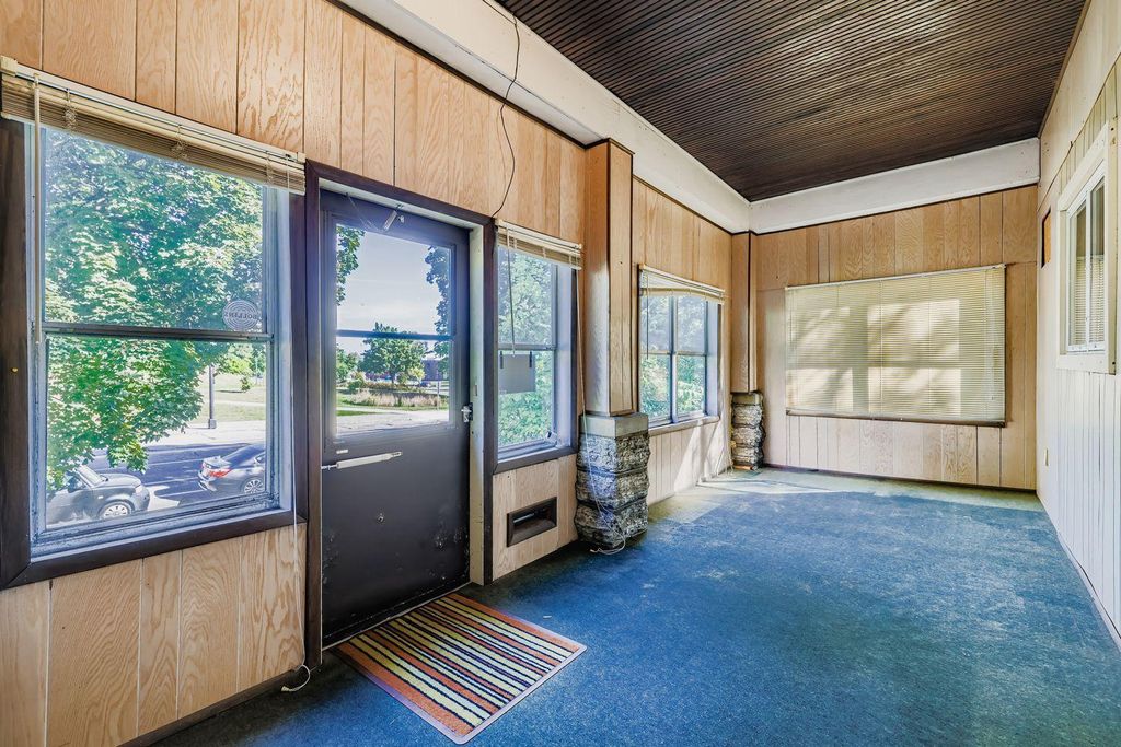 Photo of 1118 Marshall Avenue, Saint Paul, MN 55104 (MLS # 7003799)