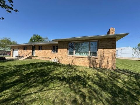 208 E Mason Avenue Verndale MN 56481