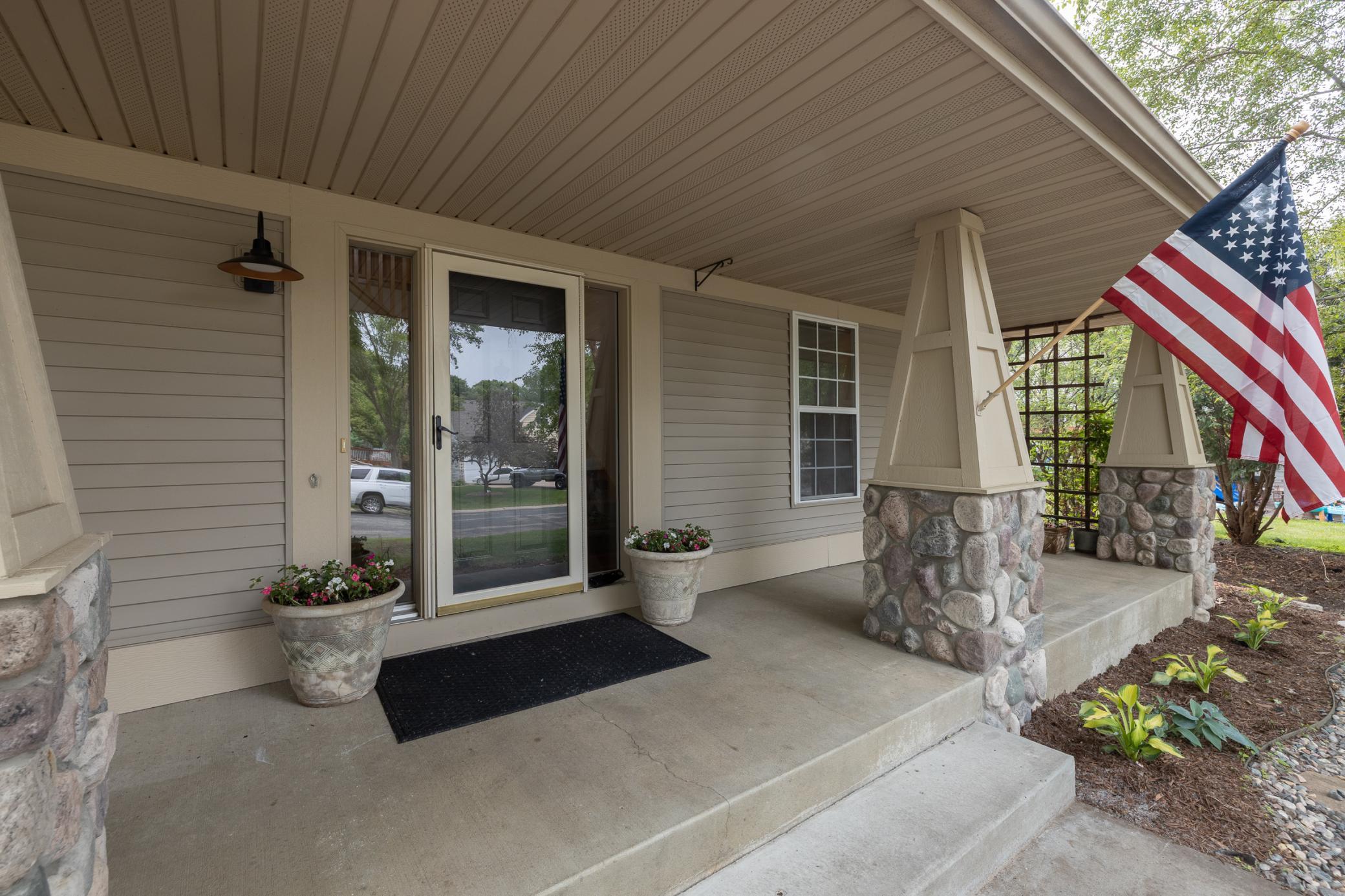 15051 Black Oak Road NE