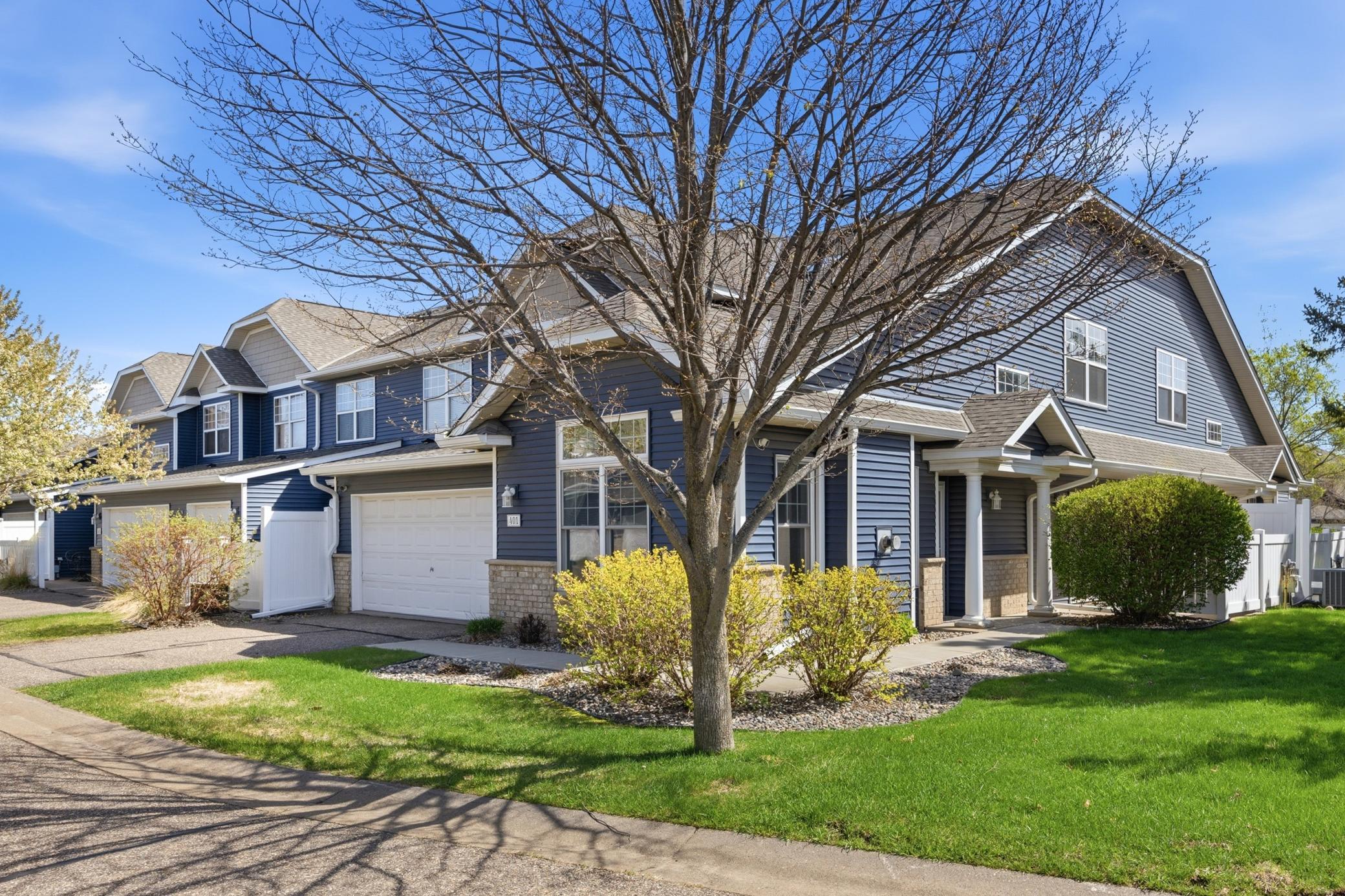 401 Hickory Lane N