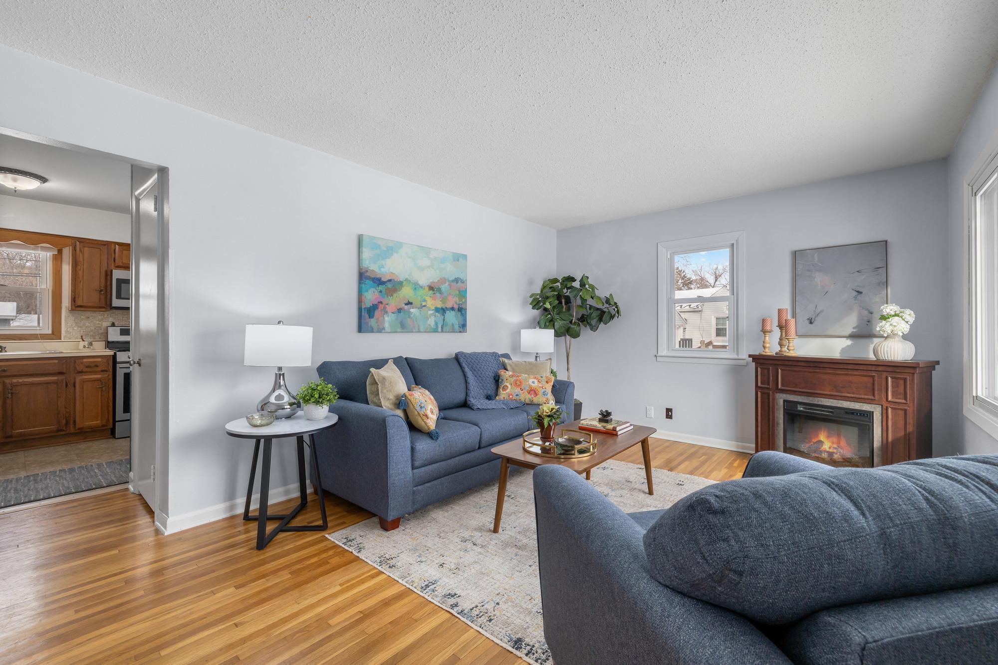 5607 Fairview Avenue N