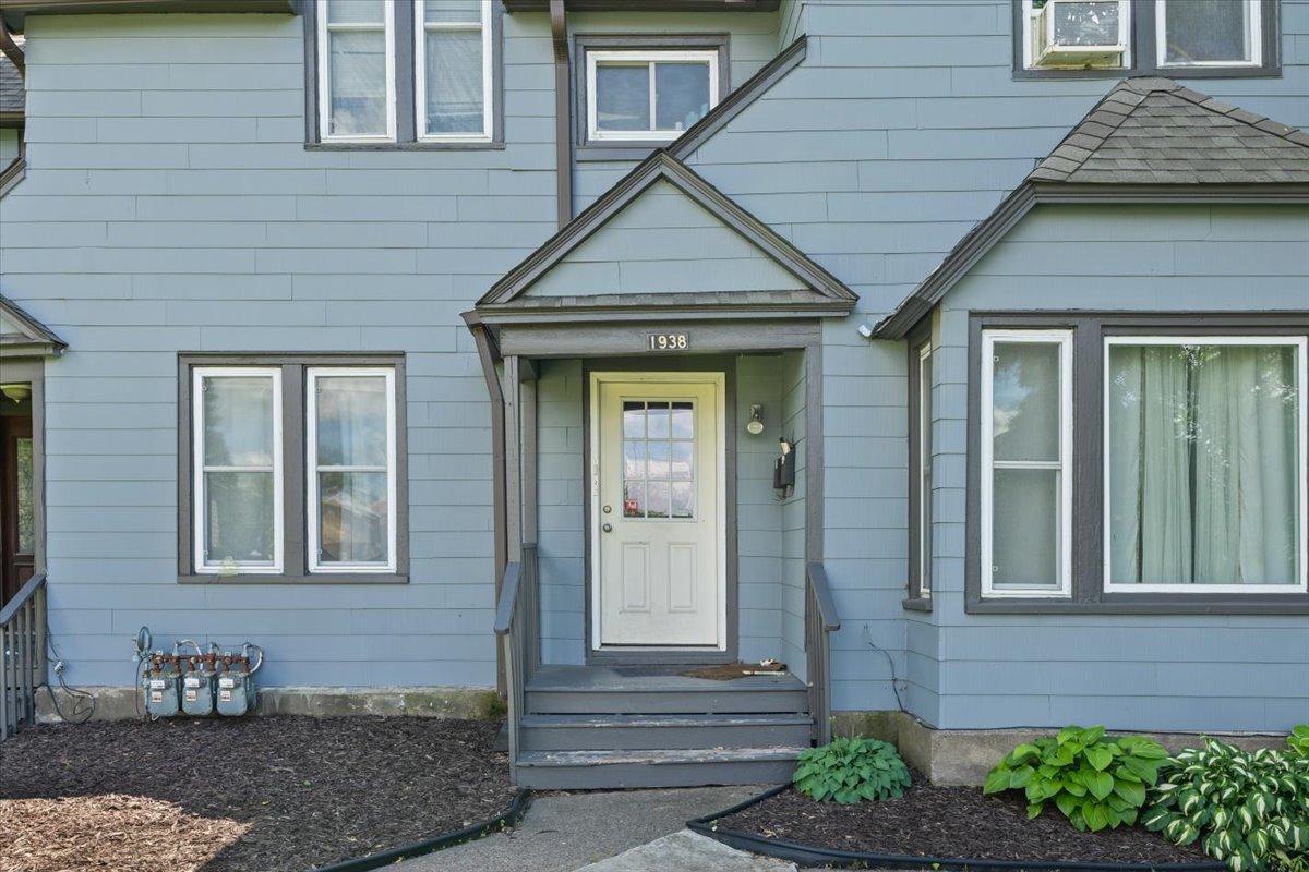 1936-1938 Roblyn Avenue